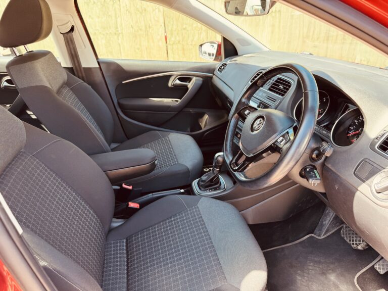 VOLKSWAGEN POLO 9,390 20415 MI PETROL AUTOMATIC VIEW DETAILS... image 16